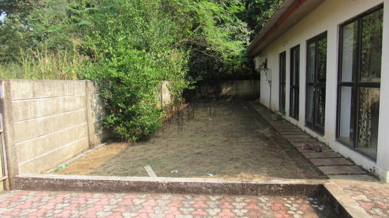 Retreat Chalets, The Nest, At Sparsh Resorts, Karjat Exterior foto