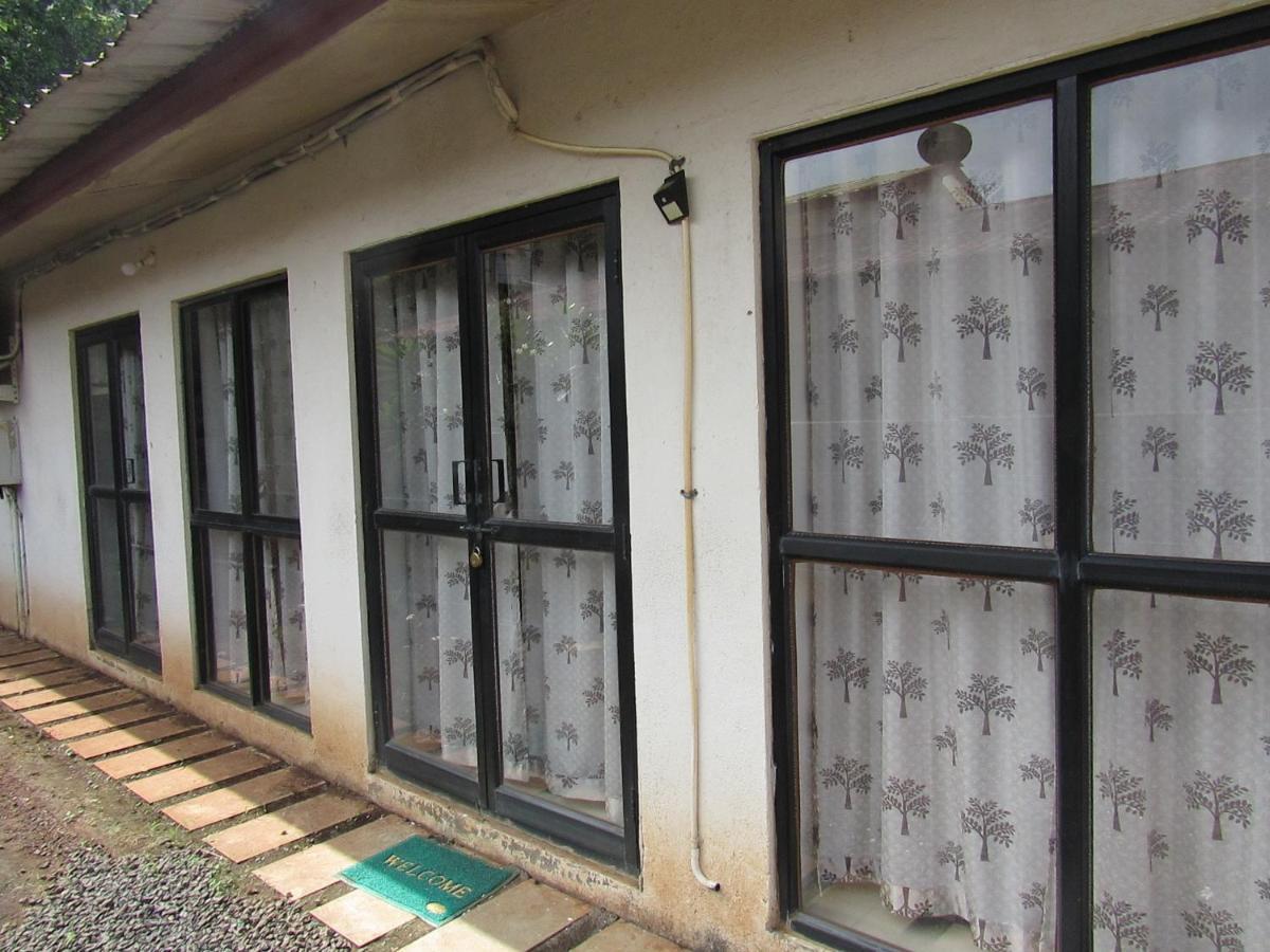 Retreat Chalets, The Nest, At Sparsh Resorts, Karjat Exterior foto