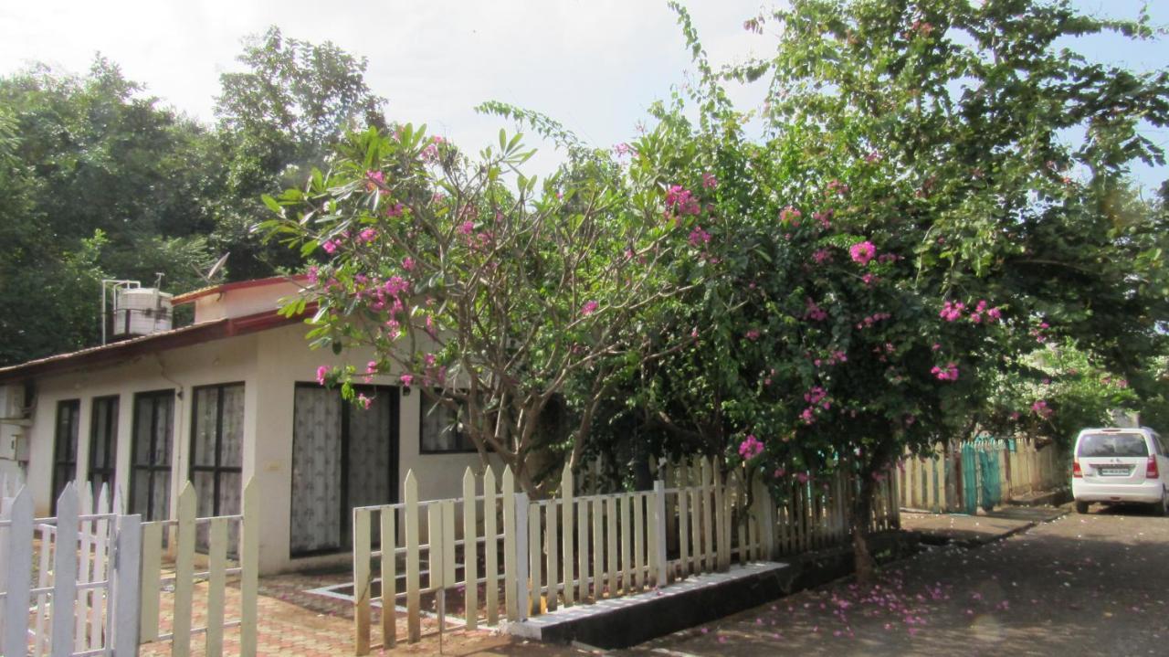 Retreat Chalets, The Nest, At Sparsh Resorts, Karjat Exterior foto